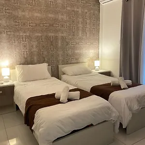 Msida Suites Apartman